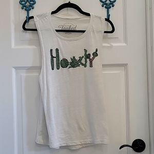 Small tanktop white with cactus that say Howdy on it